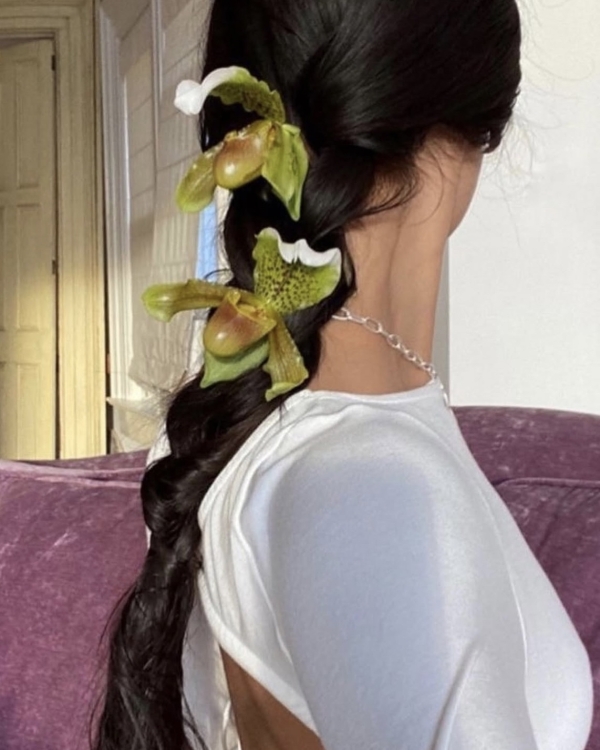 The Top Wedding Beauty Trends for 2025 According to Pinterest