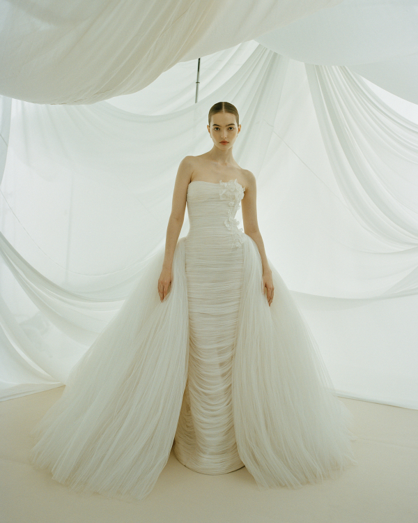 The Chicest Looks & Trends from the Spring '26 Bridal Collections