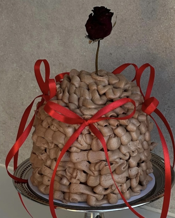 40 Irresistible Chocolate Brown Wedding Cakes and Desserts