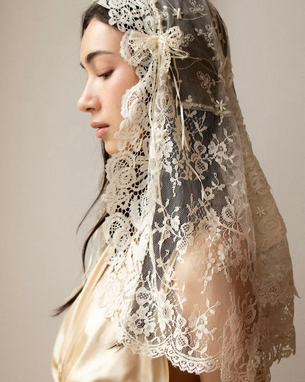 18 Chic Brands to Shop for Must-Have Bridal Accessories