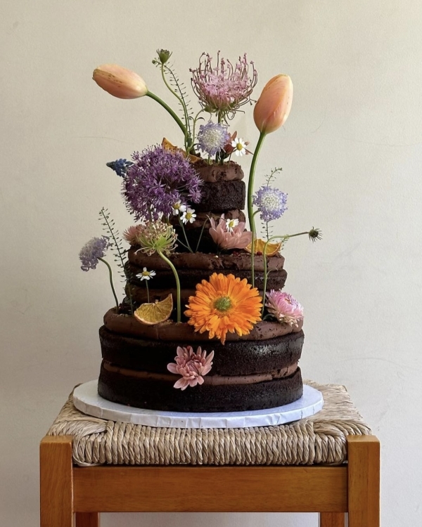 40 Irresistible Chocolate Brown Wedding Cakes and Desserts