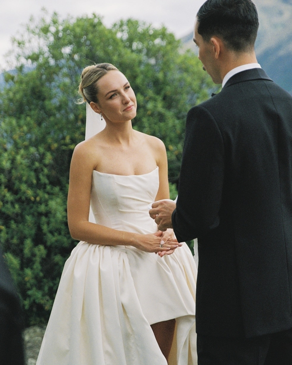 A High-End Wedding Amongst New Zealand's Cinematic Mountains