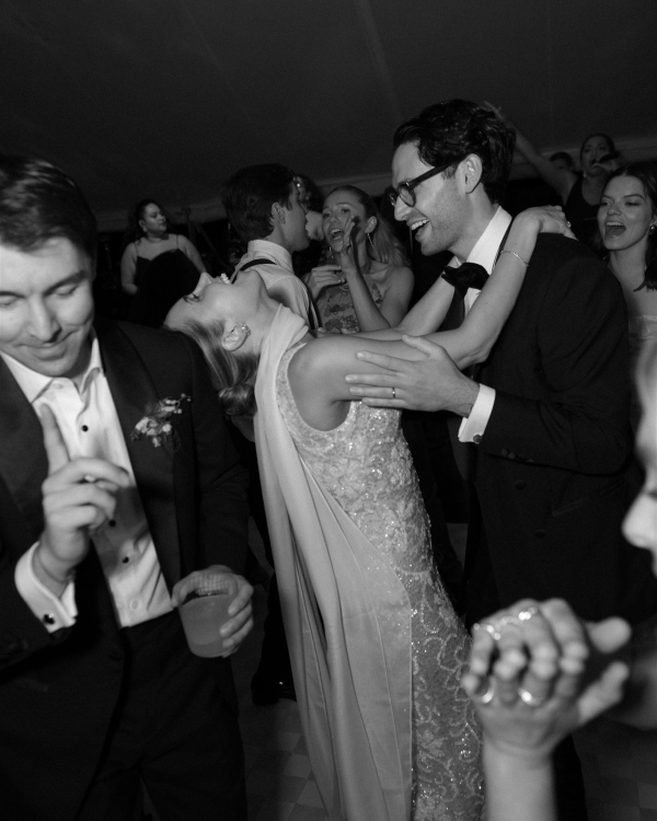 A Colorful & Relaxed Vintage Celebration in The Berkshires