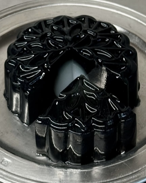 The Trendiest Wedding Cake Ideas to Match Every Wedding Style