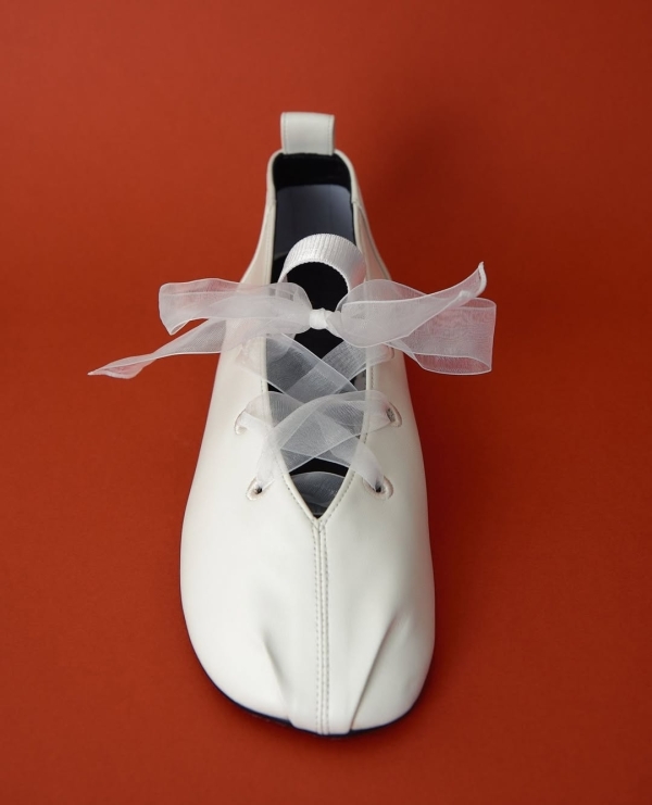 The Best Bridal Shoes for Every Wedding Dress Style & Silhouette