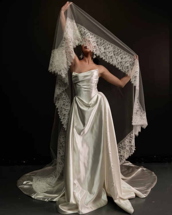 The Chicest Looks & Trends from the Spring '26 Bridal Collections