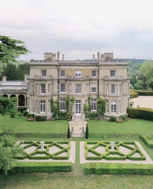 12 Romantic Wedding Venues That Look Straight Out of Pride & Prejudice
