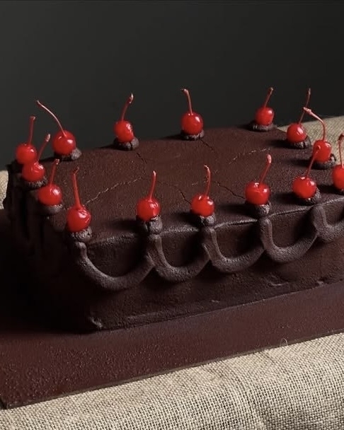 40 Irresistible Chocolate Brown Wedding Cakes and Desserts