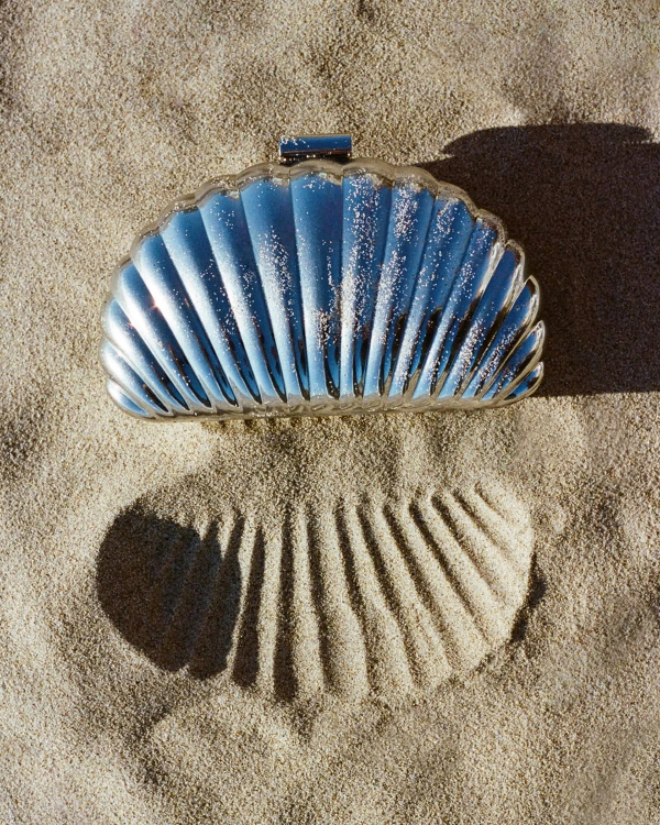 18 Chic Brands to Shop for Must-Have Bridal Accessories