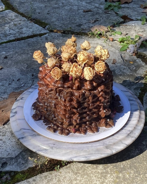 40 Irresistible Chocolate Brown Wedding Cakes and Desserts