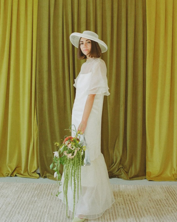 Trend: Clutch Bouquets