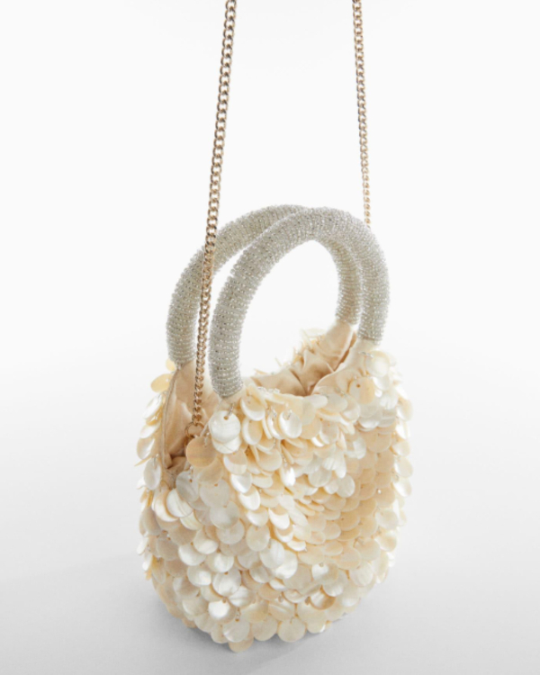 35 Ocean-Inspired Accessories to Complete Your Beach Bridal Look