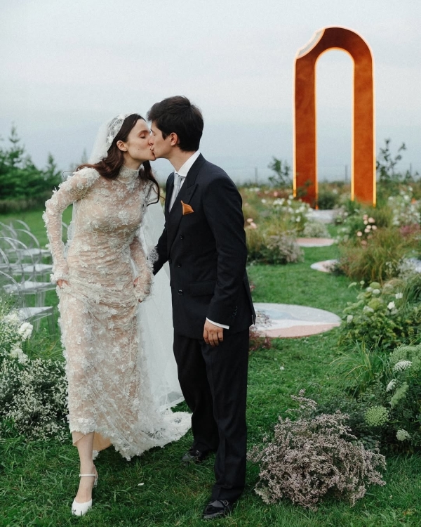 How to Manage Wedding Planning Stress Without it Taking Over Your Life