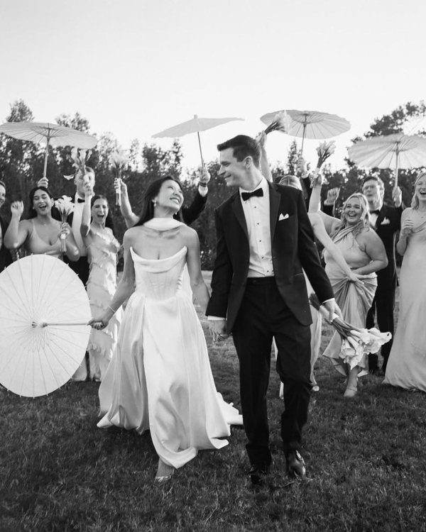 15 Best Wedding Photographers on the US East Coast | Professional Photography | Luxury Photographer and Videographer | Photo Studio