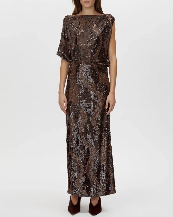 25 Stylish Dresses Perfect for a Chic Countryside Ranch Wedding