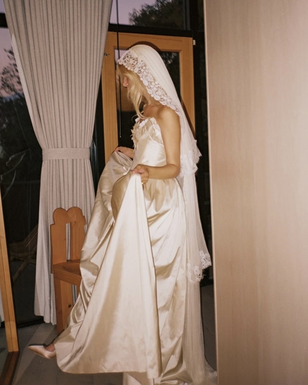 The Best Veils for Every Wedding Dress Style & Silhouette