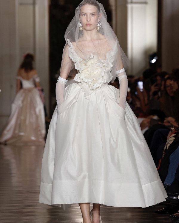 The Best Veils for Every Wedding Dress Style & Silhouette