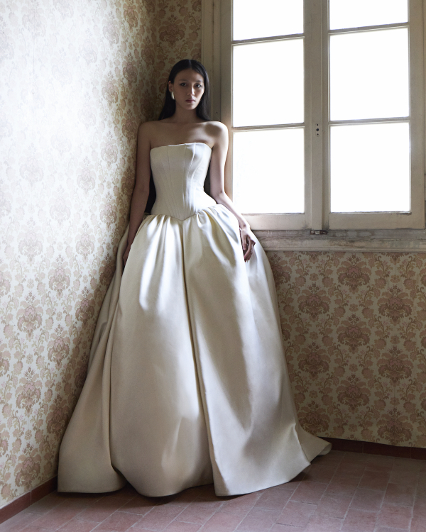 The Chicest Looks & Trends from the Spring '26 Bridal Collections