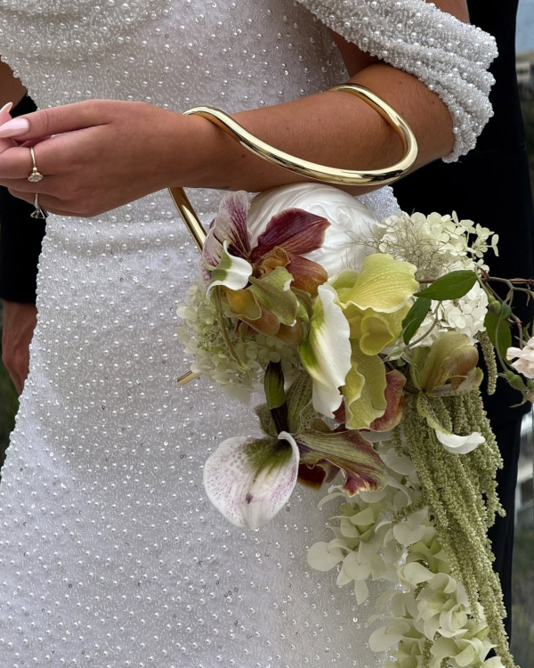 Trend: Clutch Bouquets