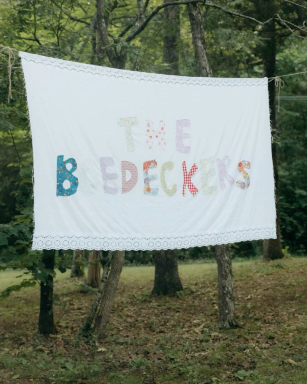 30 Unique Wedding Welcome Sign Ideas For a Stylish First Impression