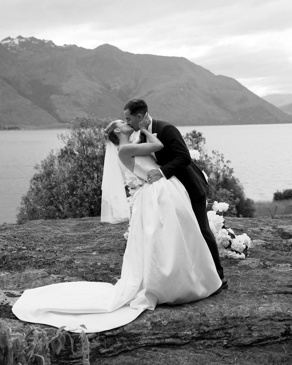 A High-End Wedding Amongst New Zealand's Cinematic Mountains