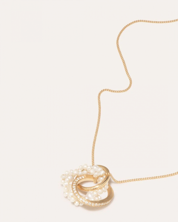 Trendy Jewelry for the Bride