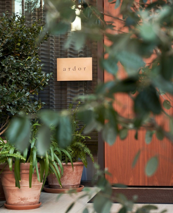 Best Fancy Restaurants for Proposal in Los Angeles | Romantic Proposal Ideas