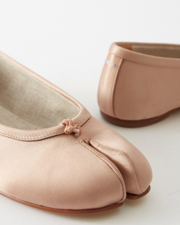 Best Wedding Shoes for Tall Brides | Top of the Low Heels | Bridal Flat Shoes