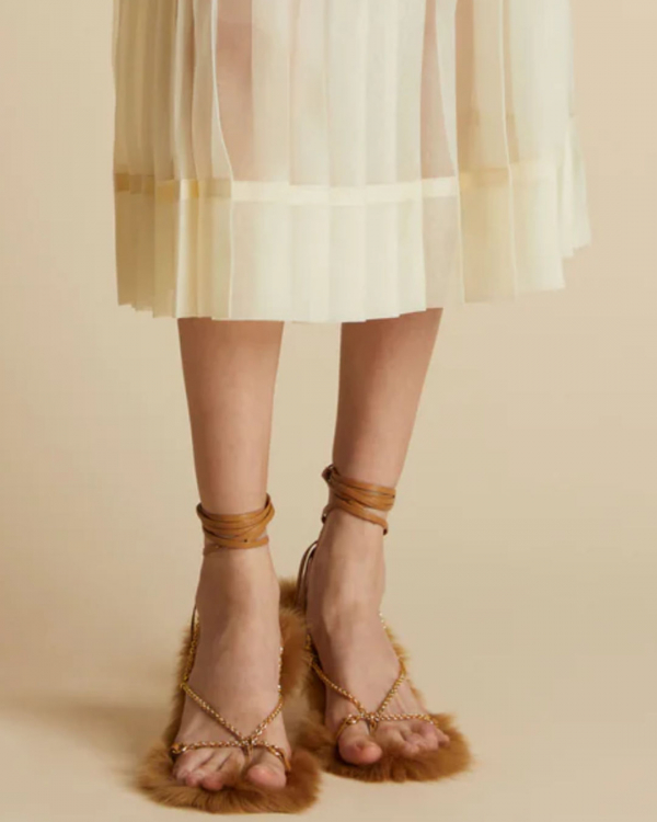 Fluffy Shoes for a Winter Wedding