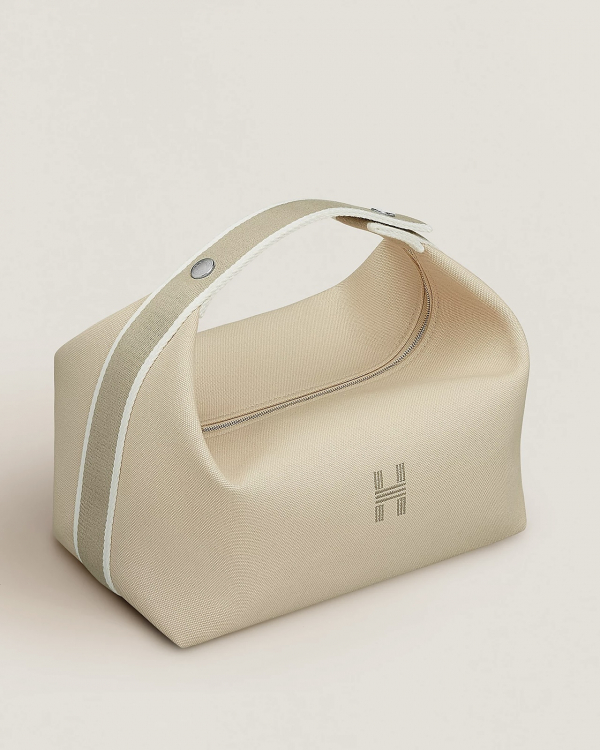 50 Christmas Gifts Ideas for Her 2023 | Unique, Luxury, Cutest & Romantic Gifts for Girlfriend