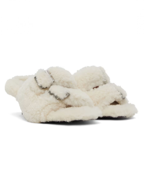 Fluffy Shoes for a Winter Wedding