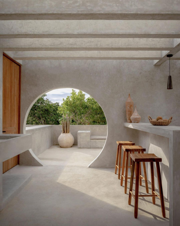 Everything to Know About "Earlymoons"