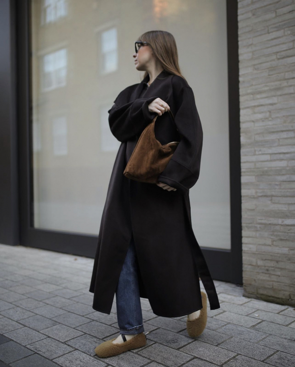 Why Suede Handbags Trend Will Live On in 2024 | Best, Luxury Suede Bags for Womans