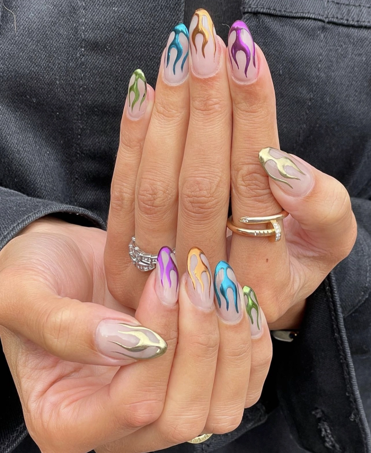 65+ Dazzling New Years Eve Nail Designs To Ring in 2024 - HubPages
