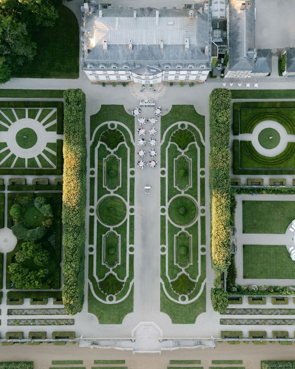 15 Awe-Inspiring Garden Wedding Venues Around the World