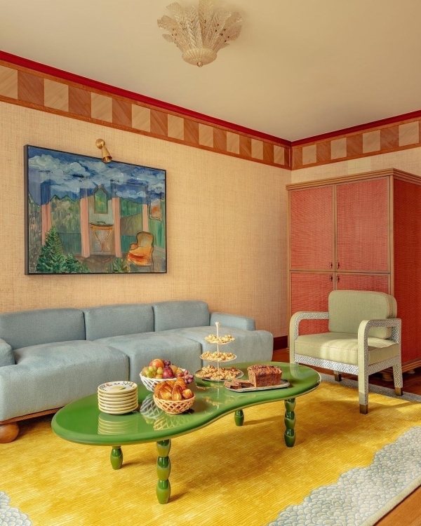 10 Romantic New Hotels in Paris View