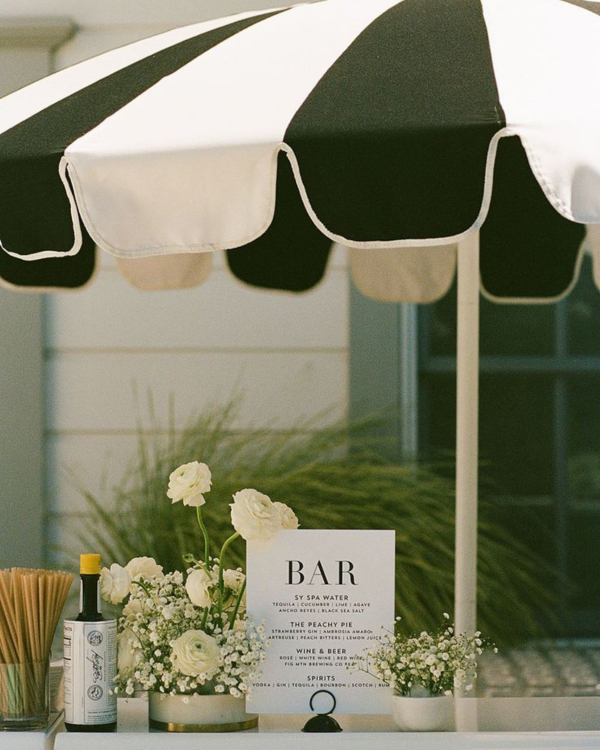 7 Creative Ways to Add Stripes to Your Wedding Decor