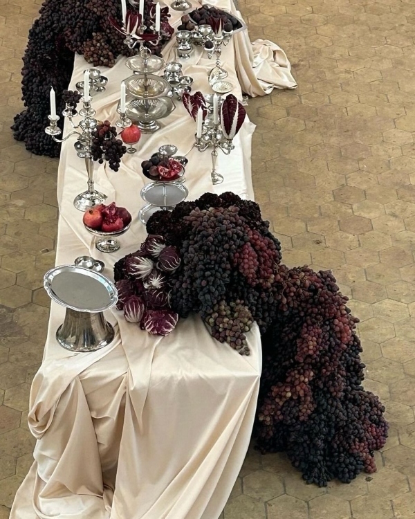 35 Artistic Fruit & Vegetable Centerpiece Arrangements