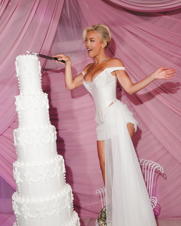 Inside Tammy Hembrow & Matt Zukowski's Pink-Hued Wedding