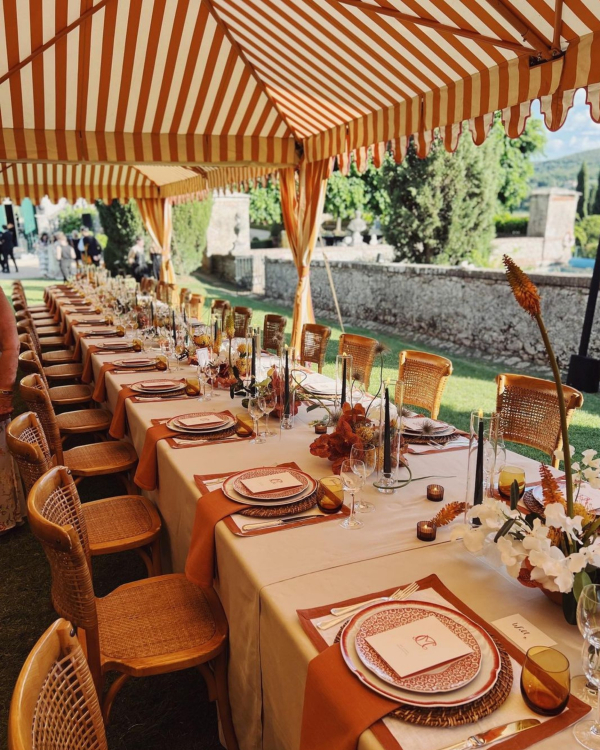 7 Creative Ways to Add Stripes to Your Wedding Decor