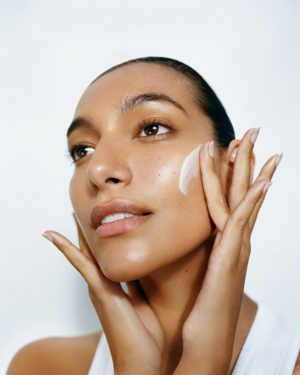 13 Holy Grail Beauty Products the Top Bridal Makeup Artists Swear By