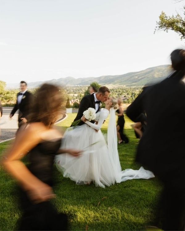 50 Must-Save Wedding Portrait Ideas for the Bride & Groom