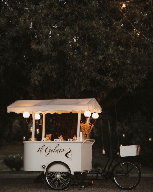 8 Late-Night Snacks for Your Wedding After Party