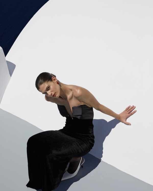 40 Standout Christmas Party Outfits for 2024 | Trendy Xmas Party Looks for Women