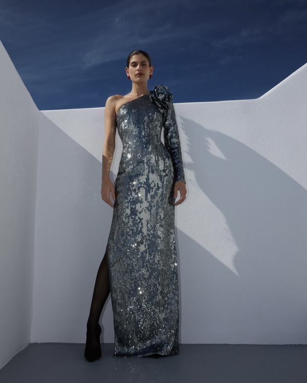 40 Standout Christmas Party Outfits for 2024 | Trendy Xmas Party Looks for Women