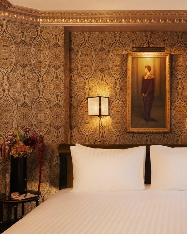 10 Romantic New Hotels in Paris View