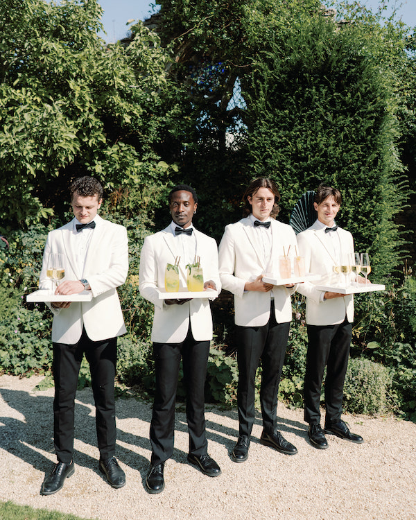 An Enchanting Manor Wedding in the English Countryside