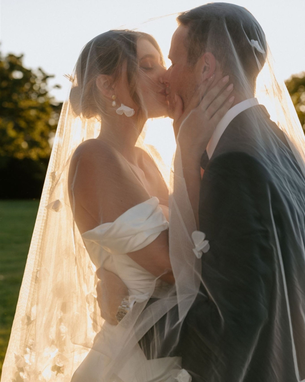 10 Golden Rules for Wedding Dress Shopping from a Bridal Designer