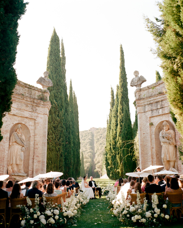 15 Awe-Inspiring Garden Wedding Venues Around the World