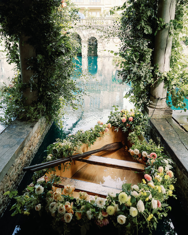 An Enchanting Manor Wedding in the English Countryside